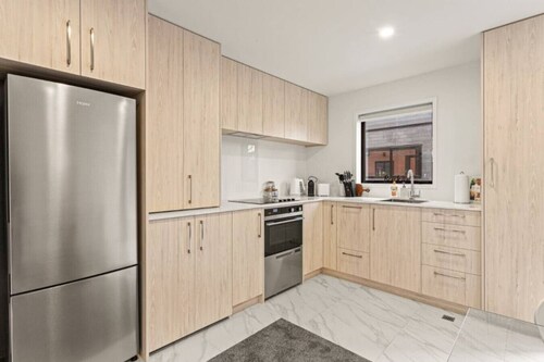 Warm and Inviting 2 Bedroom Home