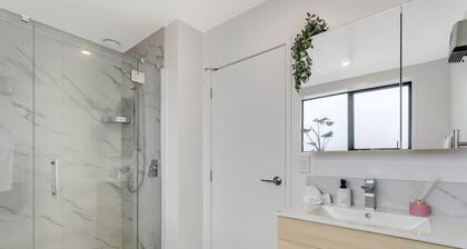 Charming 2 Bed Family Home