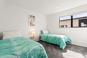 3 dormitorios, tabla de planchar con plancha, wifi y ropa de cama