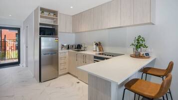 Fridge, microwave, oven, stovetop