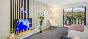 Bright Studio Apartment on Macky Street
