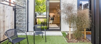 Hutt Hideaway on Milne