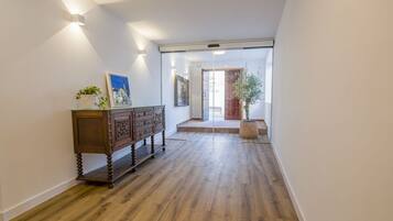 Apartment | Reception