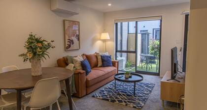 Groveview Oasis: 1BR Retreat