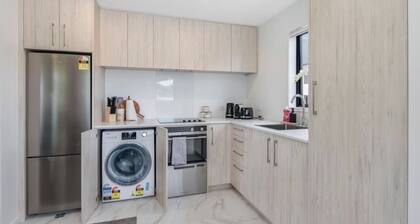 Bright and Comfortable 2BR Stay on Rainey Grove