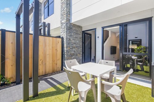 Ariki Artistry: Lower Hutt 2BR Sanctuary