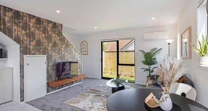 Cosy Retreat at Biddle Crescent