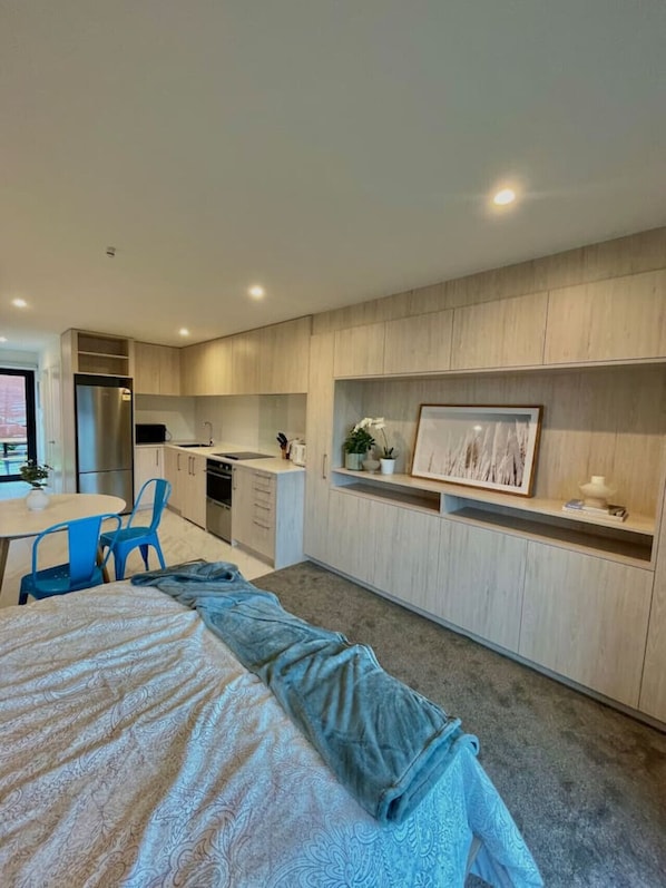 1 chambre, fer et planche à repasser, Wi-Fi, draps fournis