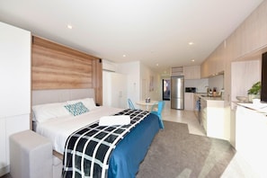 1 bedroom, iron/ironing board, WiFi, bed sheets