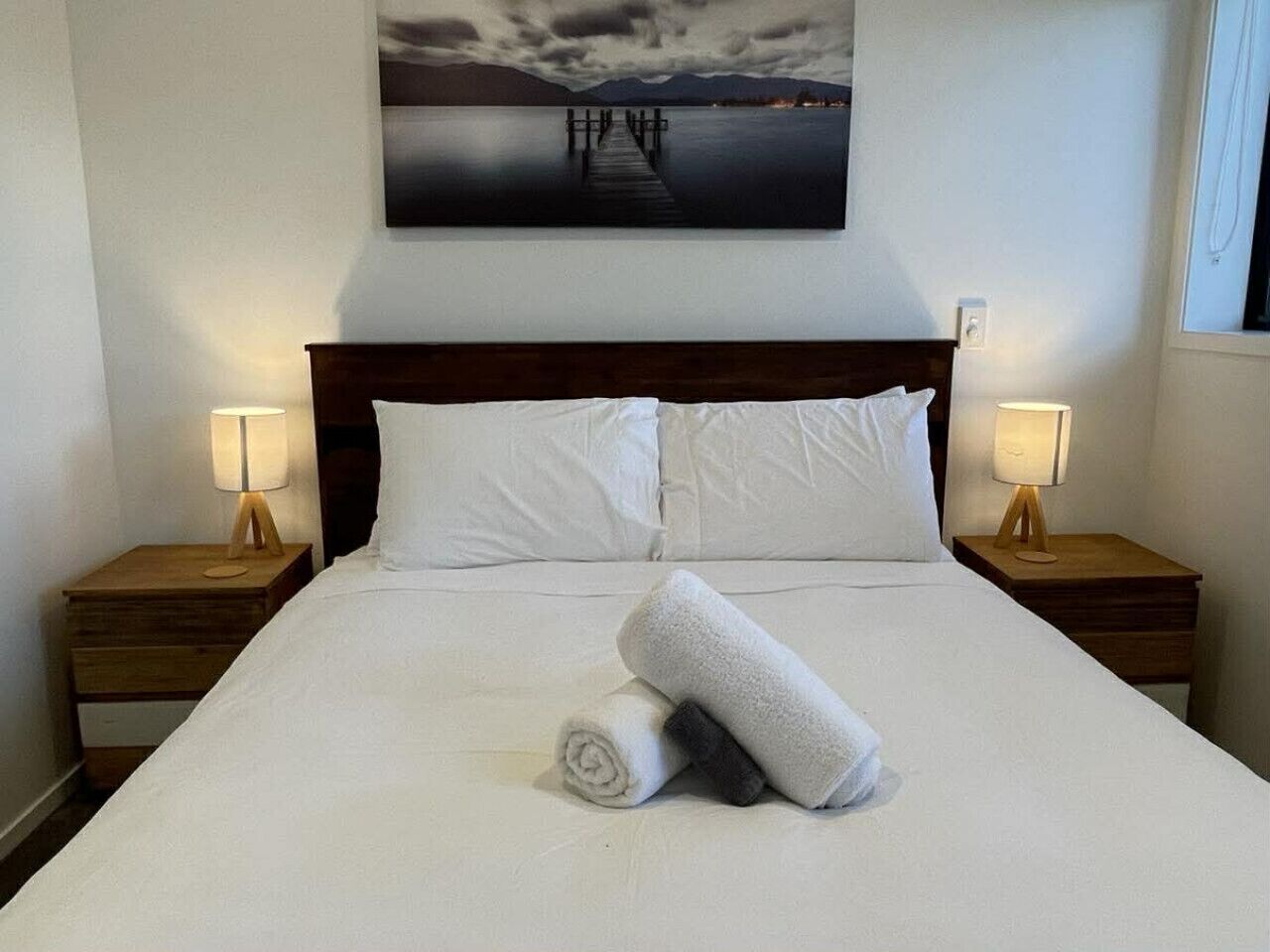 1 habitación, tabla de planchar con plancha, wifi y ropa de cama 