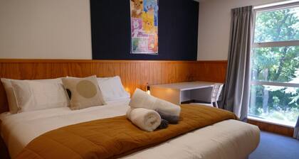 Warm & Welcoming on Athol