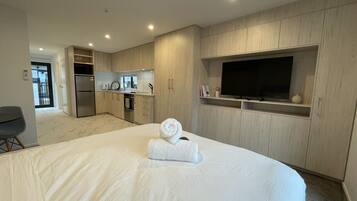 1 bedroom, iron/ironing board, WiFi, bed sheets