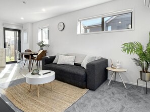 TV - Wilmer Street City Stay (Christchurch)