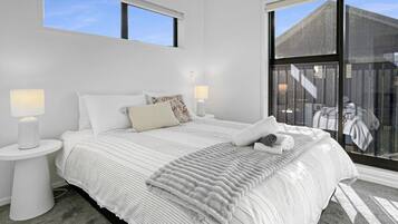 2 Schlafzimmer, BĂŒgeleisen/BĂŒgelbrett, WLAN, BettwĂ€sche