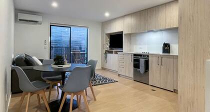 Light & Central CBD Stay