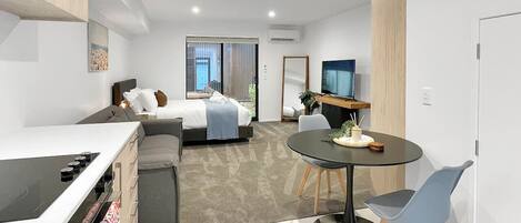 1 slaapkamer, een strijkplank/strijkijzer, wifi, beddengoed