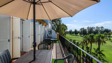 Apartment | Outdoor dining