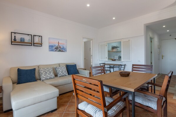 Apartment | Living room