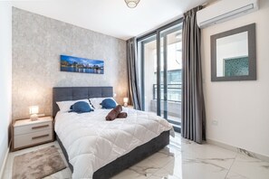 2 bedrooms, iron/ironing board, free WiFi, bed sheets