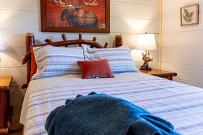 5 bedrooms, desk, free WiFi, bed sheets