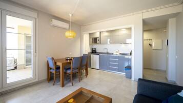 Apartment | Dining