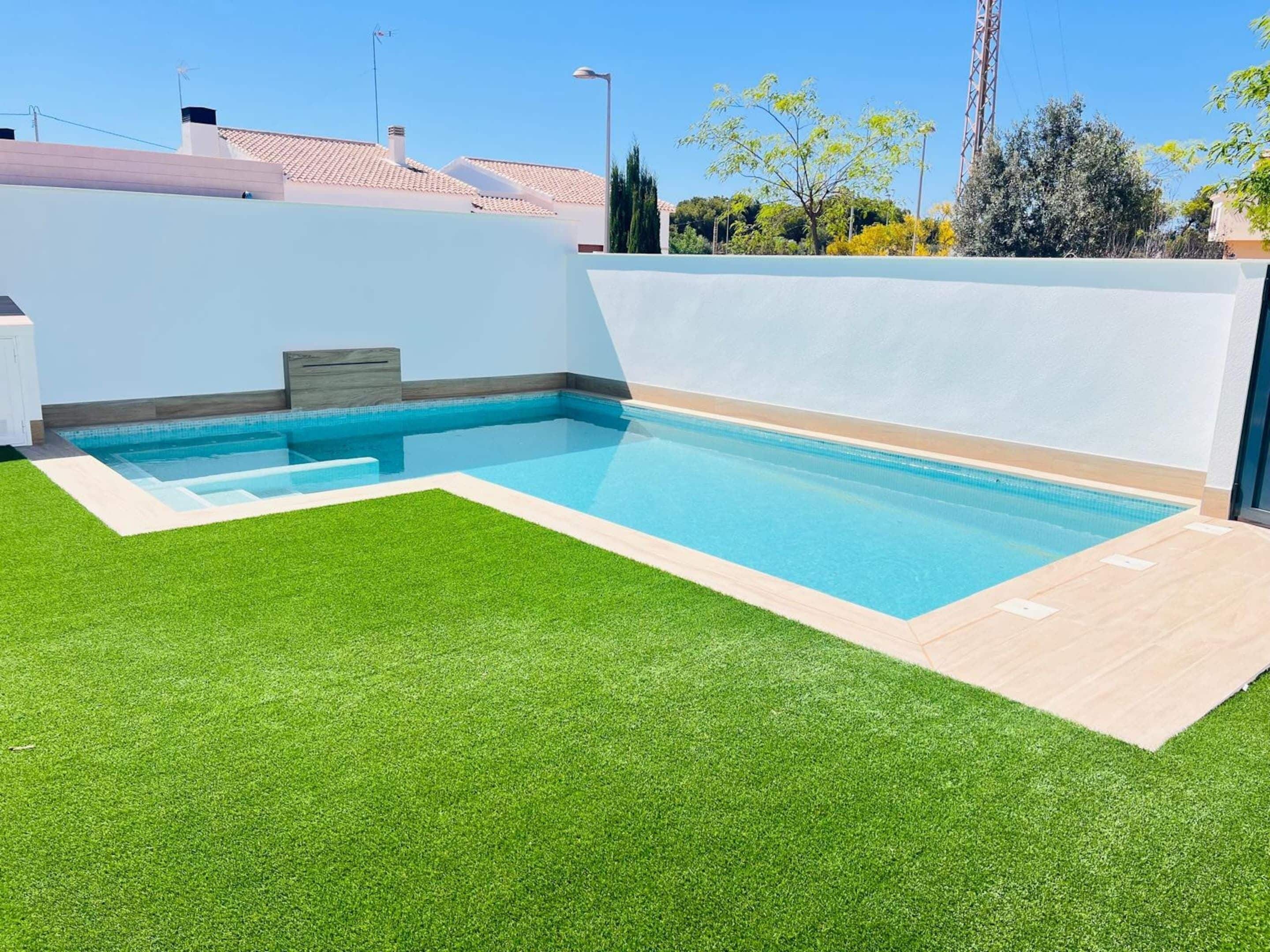 Lägenhet | Pool | Utomhuspool