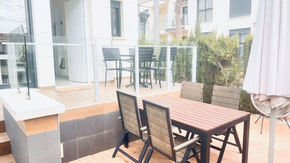 Bungalow | Tempat makan luar