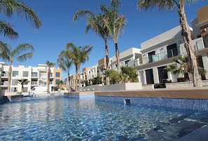 Bungalow | Pool | Outdoor pool - Bungalow in Orihuela Costa for 4 Guests (Orihuela)