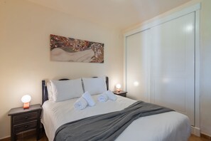 Appartement | 2 chambres, fer et planche à repasser