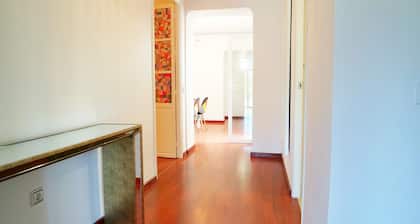 Central Family Apartment With Terrace