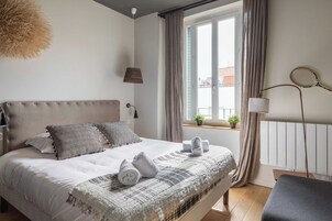 Apartment | 2 bedrooms, iron/ironing board, bed sheets