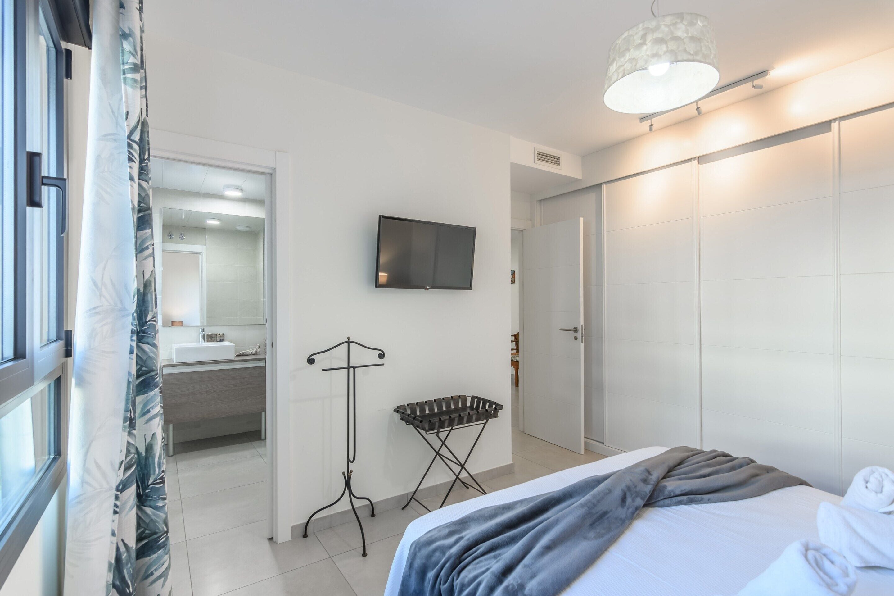 Apartment | 2 bedrooms, iron/ironing board