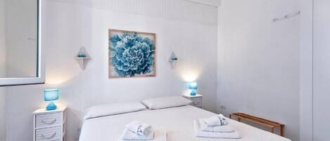 1 室のベッドルーム、WiFi、ベッドシーツ