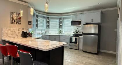 Enchanting 4-bedroom house with AC in Cleveland