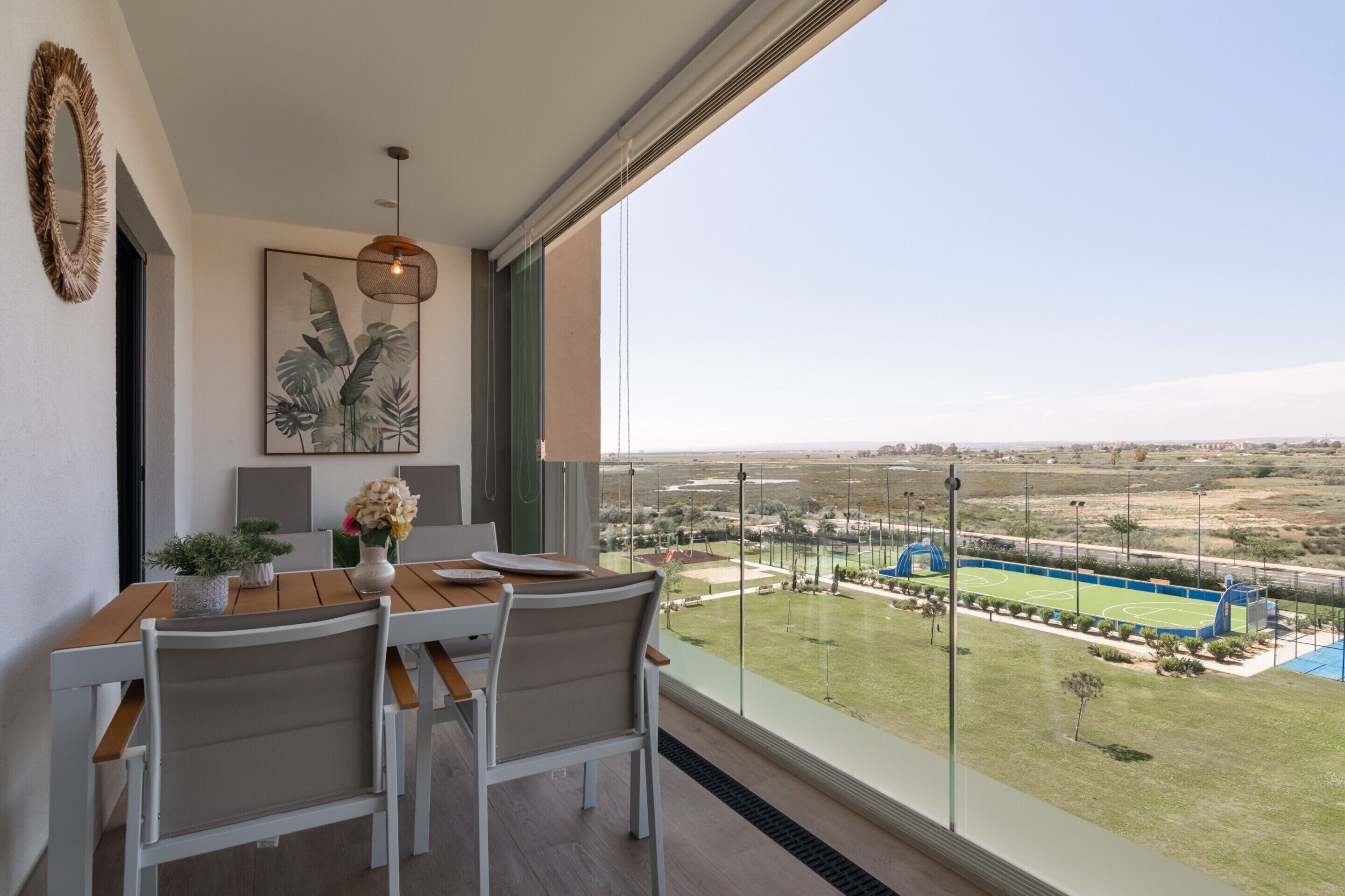 Apartment | Dining