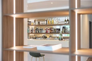 2 bars/lounges, poolside bar - Alchimia WellResort (Ponte Arche)