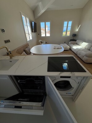 Interior - House in the heart of St Tropez (saint tropez)