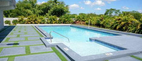 Piscine extérieure