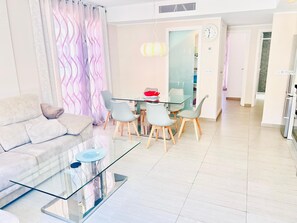 House | Dining - Comfortable House in Torrevieja (Torrevieja)