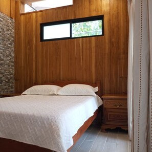 1 quarto, Wi-Fi de cortesia, roupa de cama