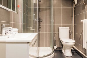 Apartment | Bathroom