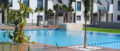 Huoneisto | Uima-allas | Ulkouima-allas