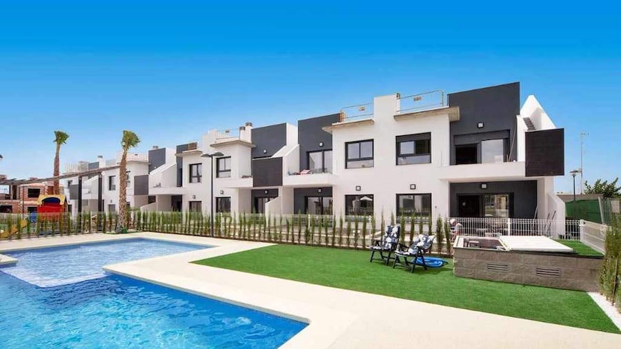 Apartment With Terrace in Pilar