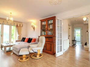 Living area - Little Birches (Tenterden)