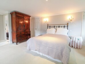 5 chambres, décoration personnalisée, ameublement personnalisé