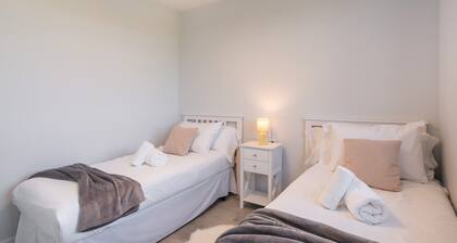 Chalet in Isla Canela for 8 Guests