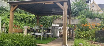 Charming  Studio-Cottage with WiFi & TV free parking in Greenwich