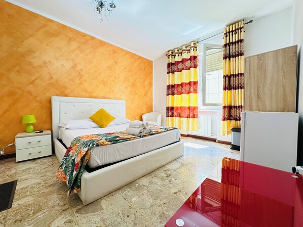 3 bedrooms, WiFi, bed sheets - 3-bedroom apartment in charming Venezia with WiFi, AC. Book now (Venezia)