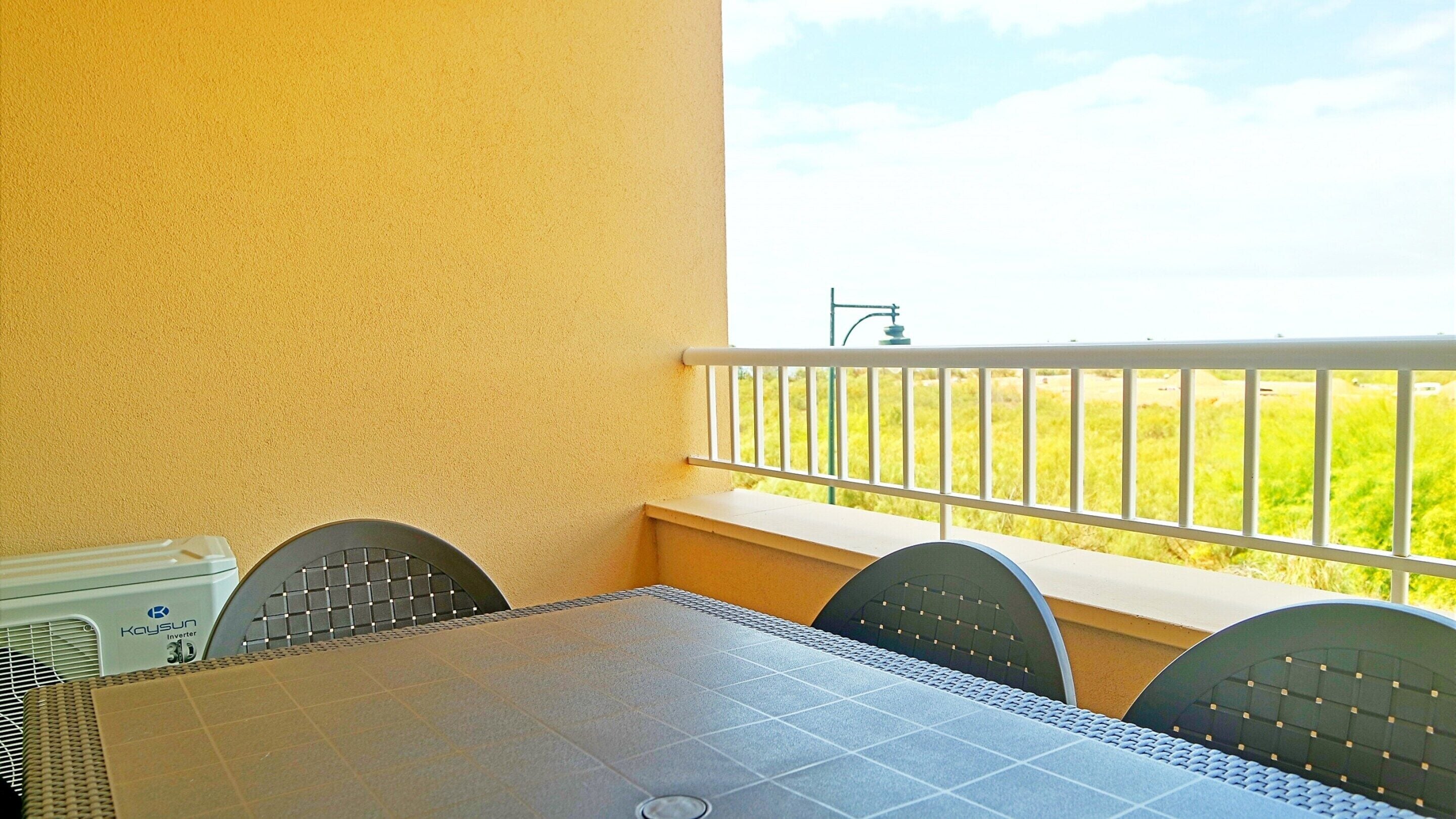 Apartment | Outdoor dining