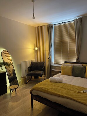 2 chambres, fer et planche à repasser, Wi-Fi gratuit, draps fournis